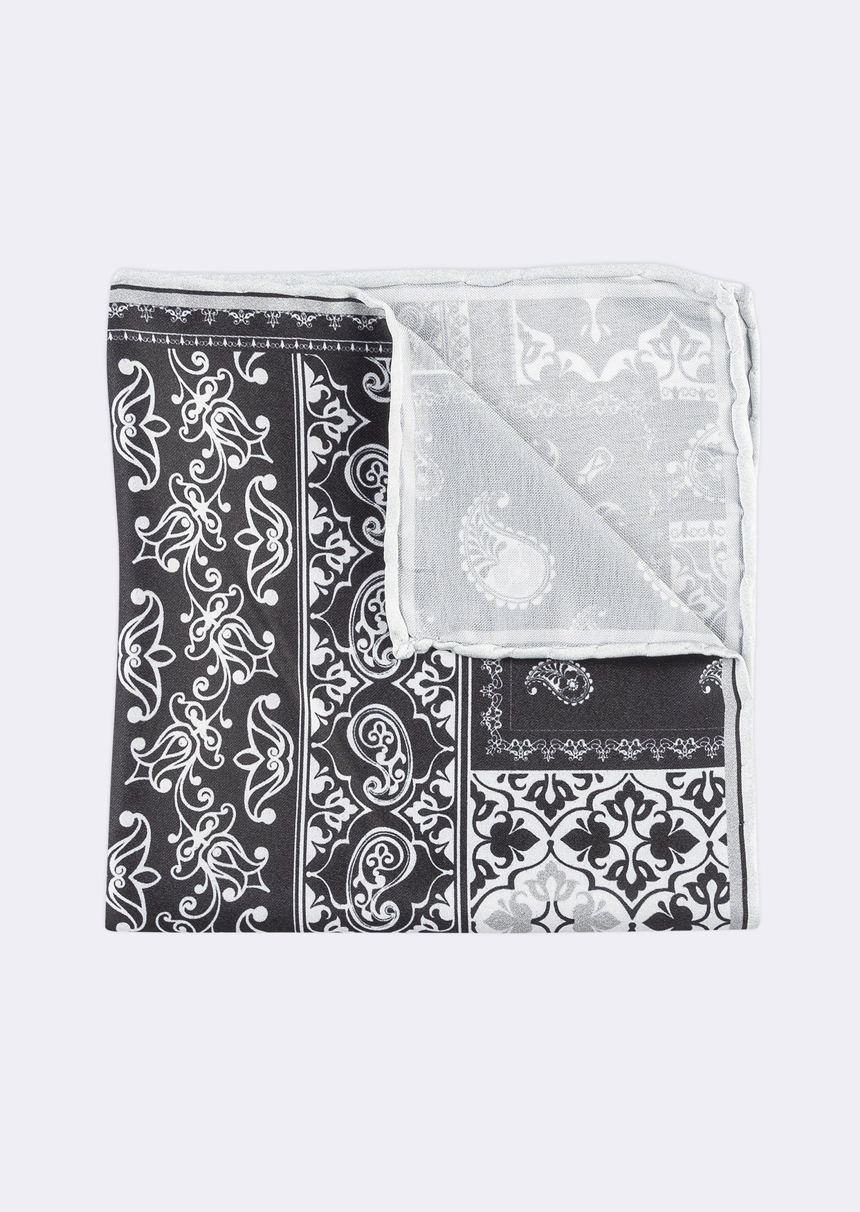 Standard Pocket Square