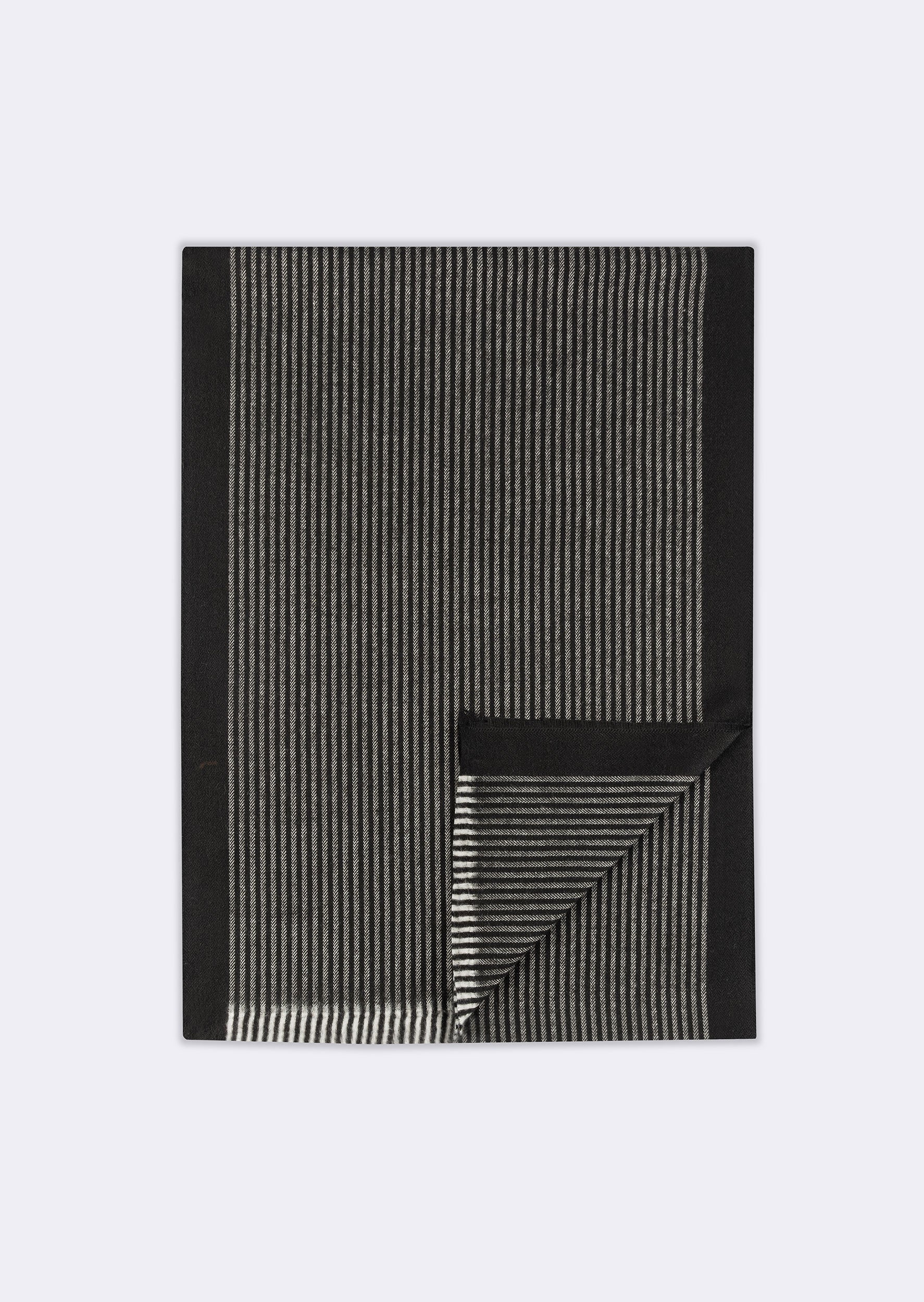 Standard Fit Black Winter Scarf