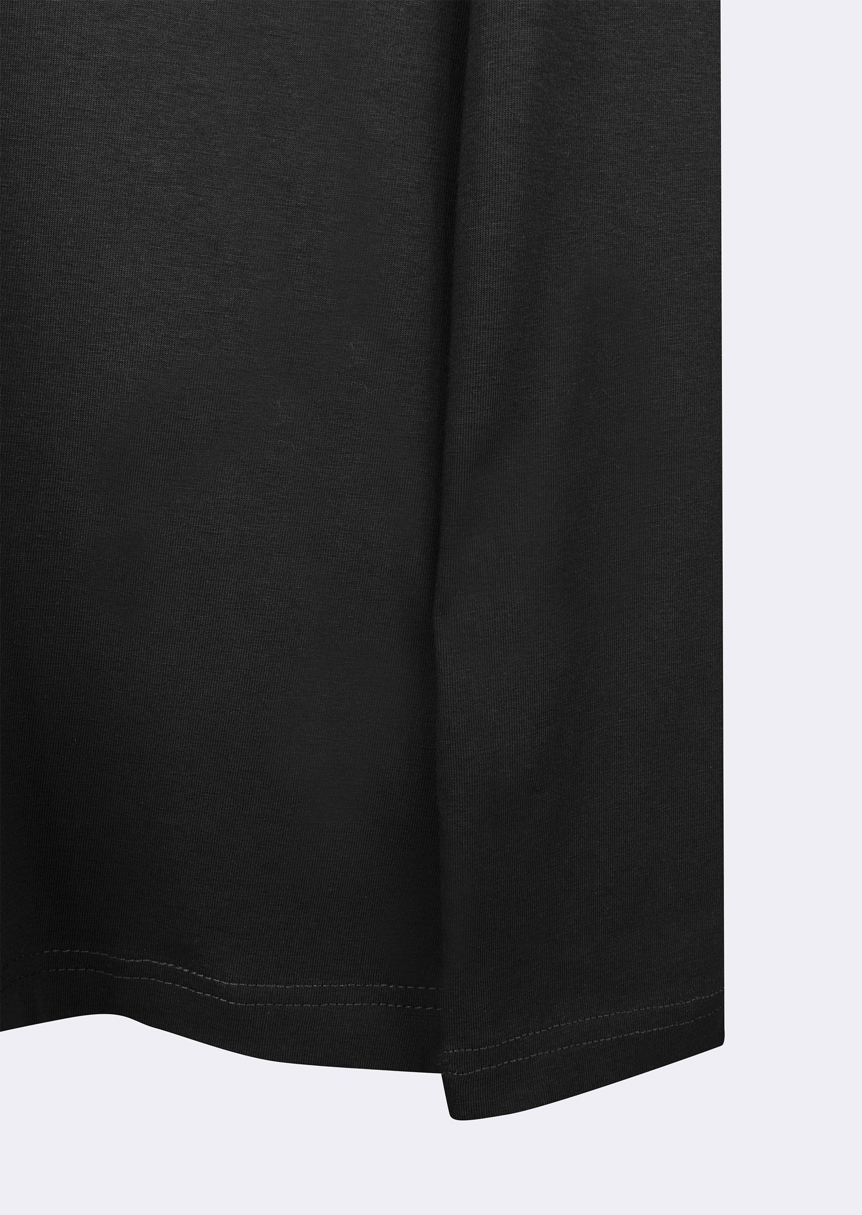 Black Sweatshirt