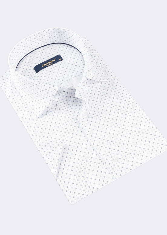 White - Navy Short Sleeve Shirt