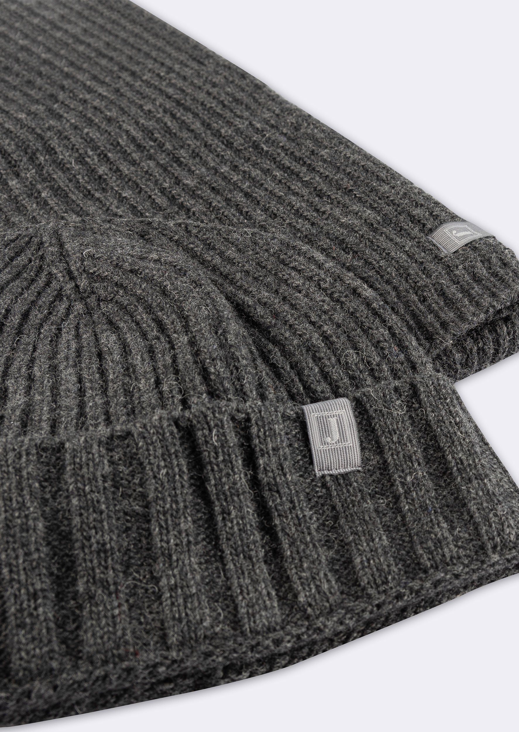 Anthracite Scarf & Beanie Set